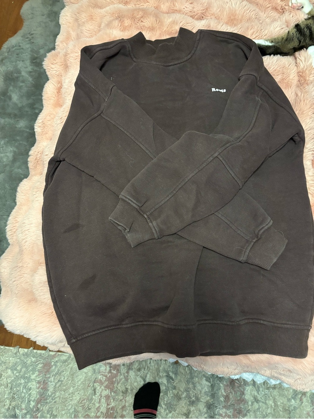Roots mockneck